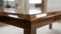 5 regels voor het verzorgen van gelakte meubels: tips van experts