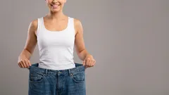 Je buikspieren trainen is zinloos: 3 belangrijke acties die je echt helpen om weer een platte buik te krijgen