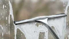 Ik waste al 10 jaar ramen op de verkeerde manier: een professionele, streeploze methode